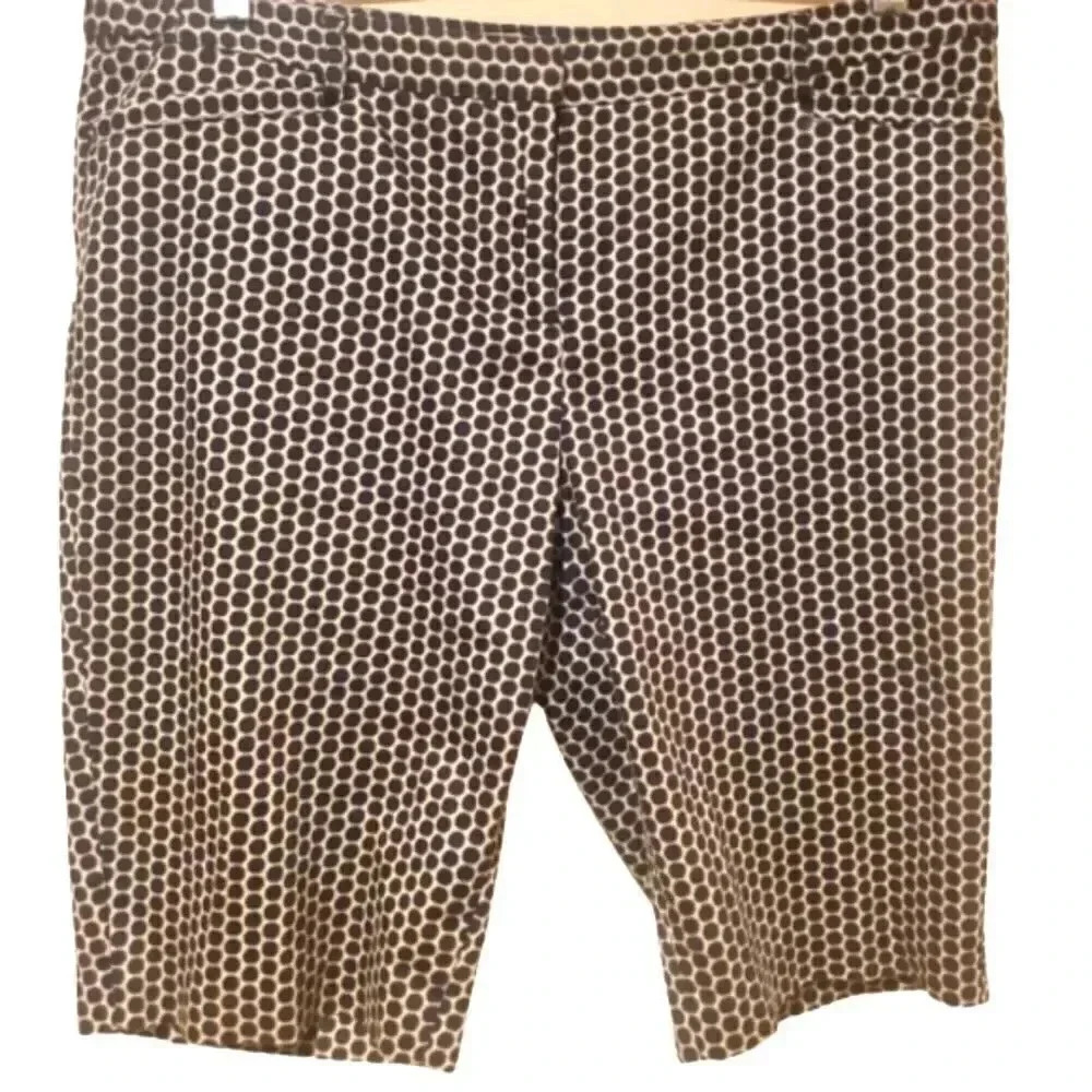 Laundry by Shelli Segal Graphic Dot Bermuda Shorts|Black & White Retro Mod Sho